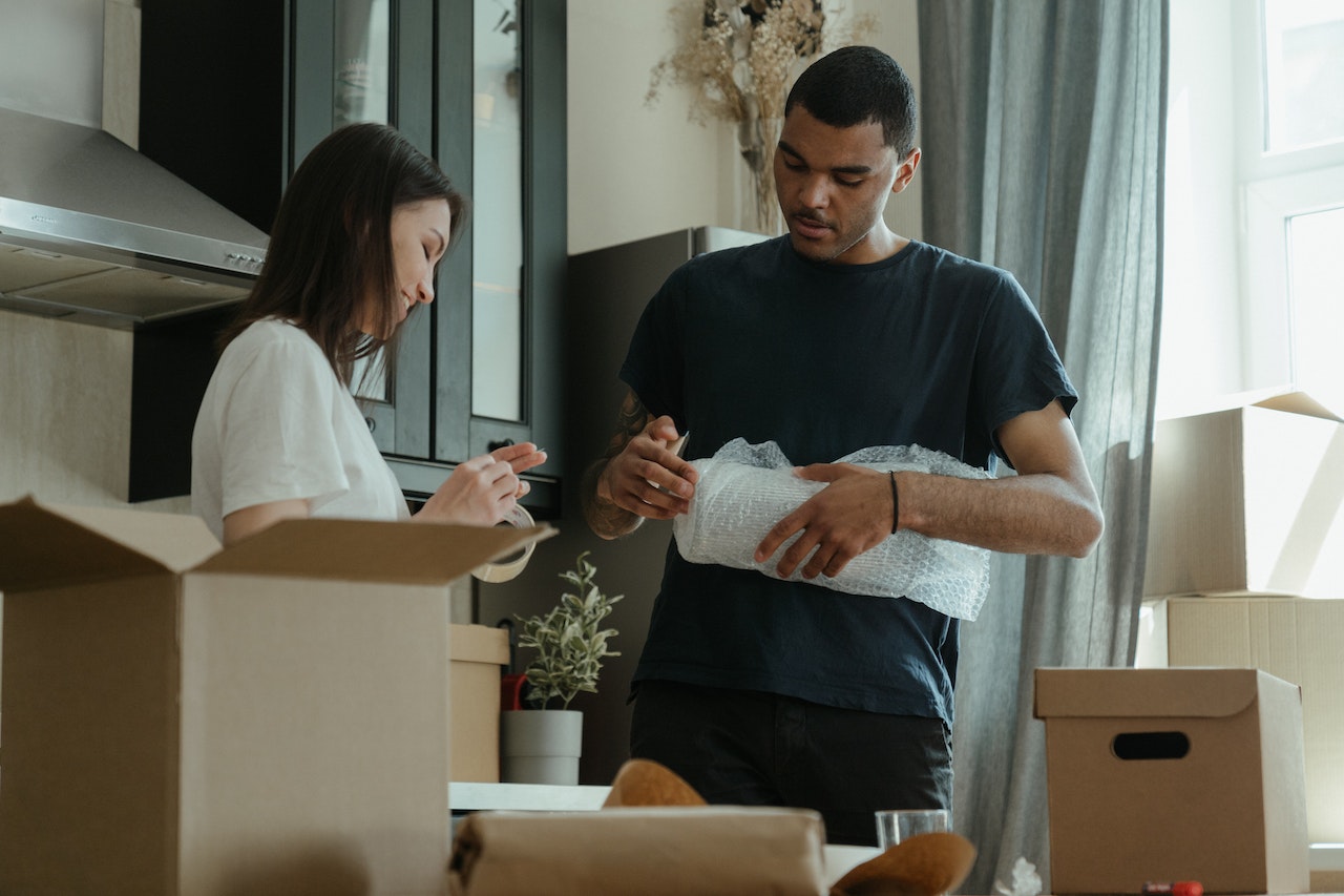 couple moving in